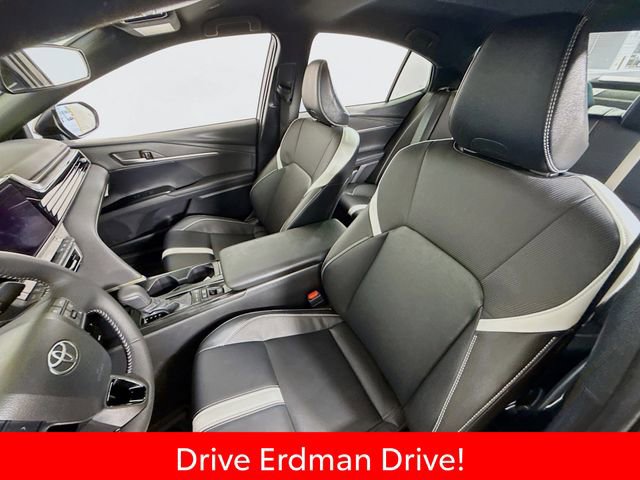 Certified 2026 Toyota Camry SE FWD image 5