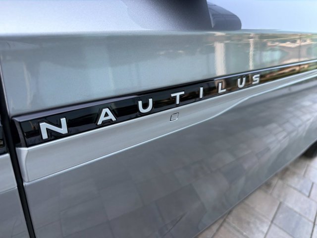 New 2026 Lincoln Nautilus Reserve AWD/4WD image 7