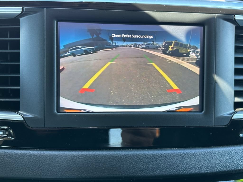 Certified 2024 Chrysler Voyager LX FWD image 33