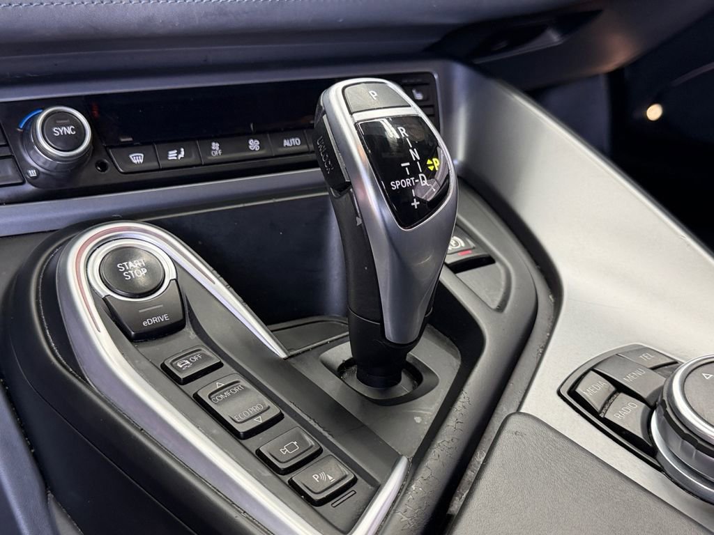 Used 2015 BMW i8 image 20