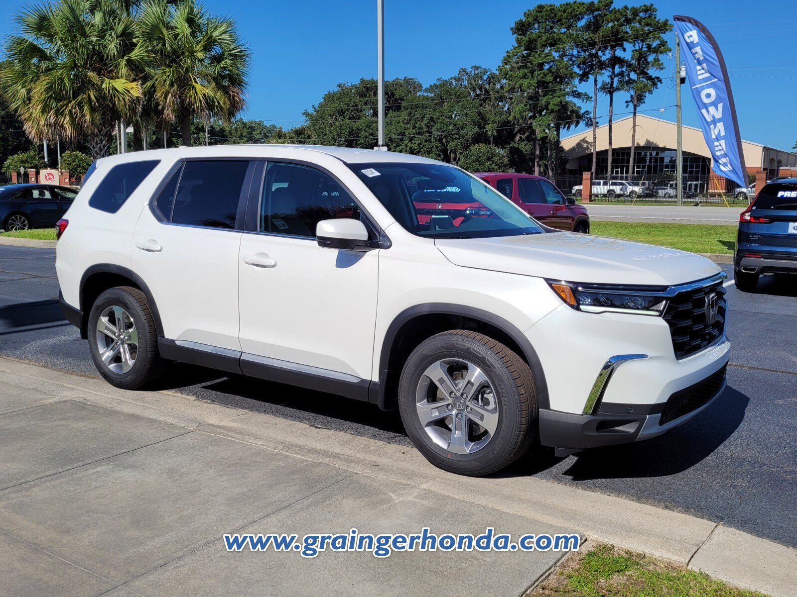 New 2025 Honda Pilot EX-L image 7