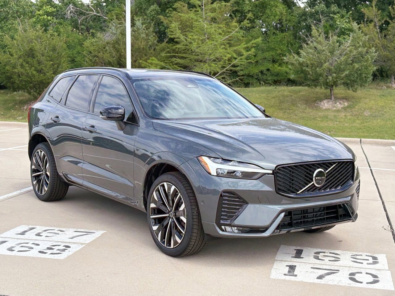 New 2026 Volvo XC60 B5 Ultra AWD/4WD image 4