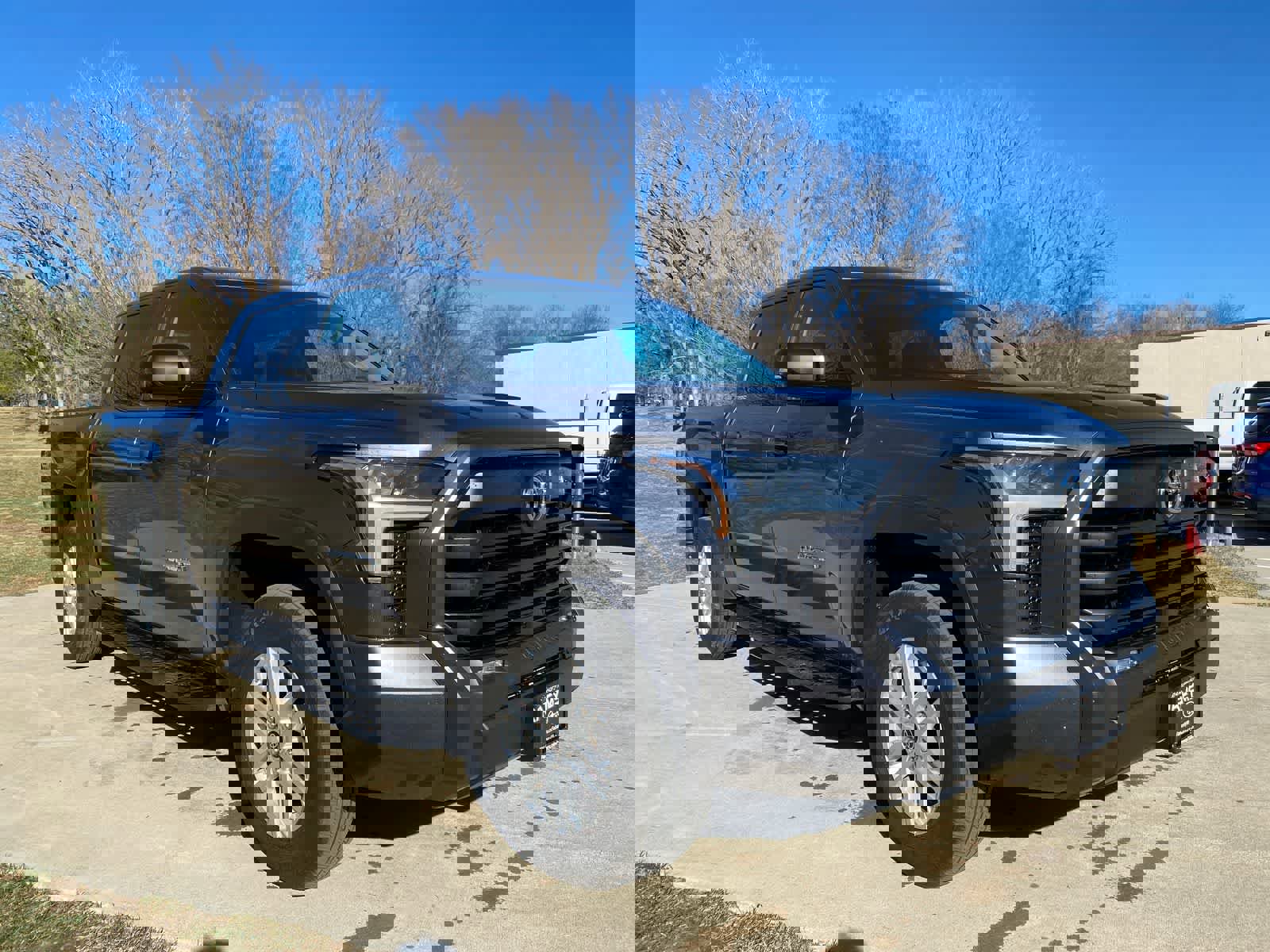 Used 2023 Toyota Tundra SR5 w/ SR5 Convenience Package image 8