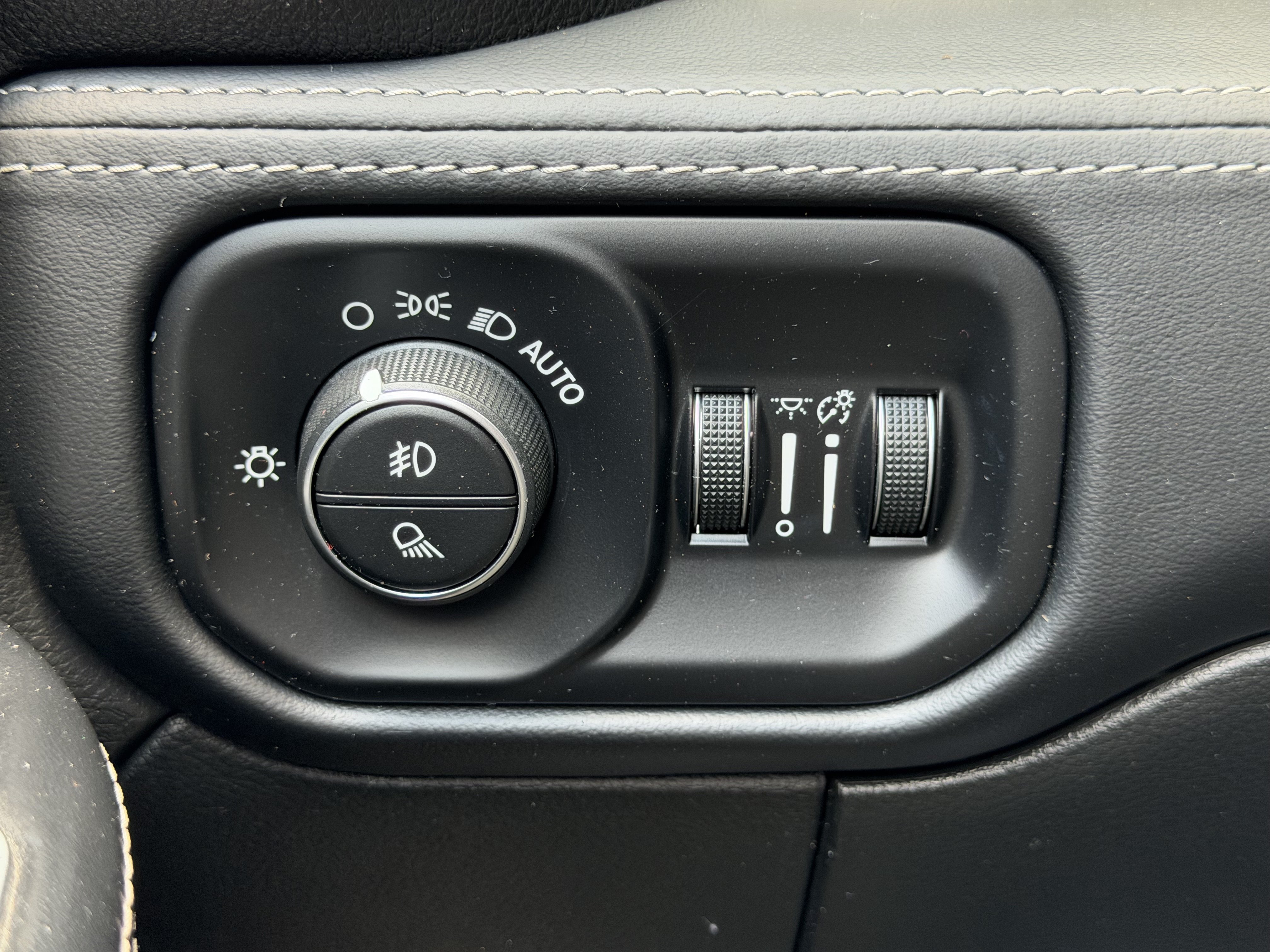 Used 2021 RAM 3500 Limited AWD/4WD image 26