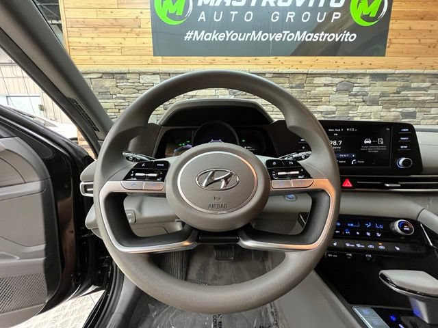 Used 2023 Hyundai Elantra Blue FWD image 20