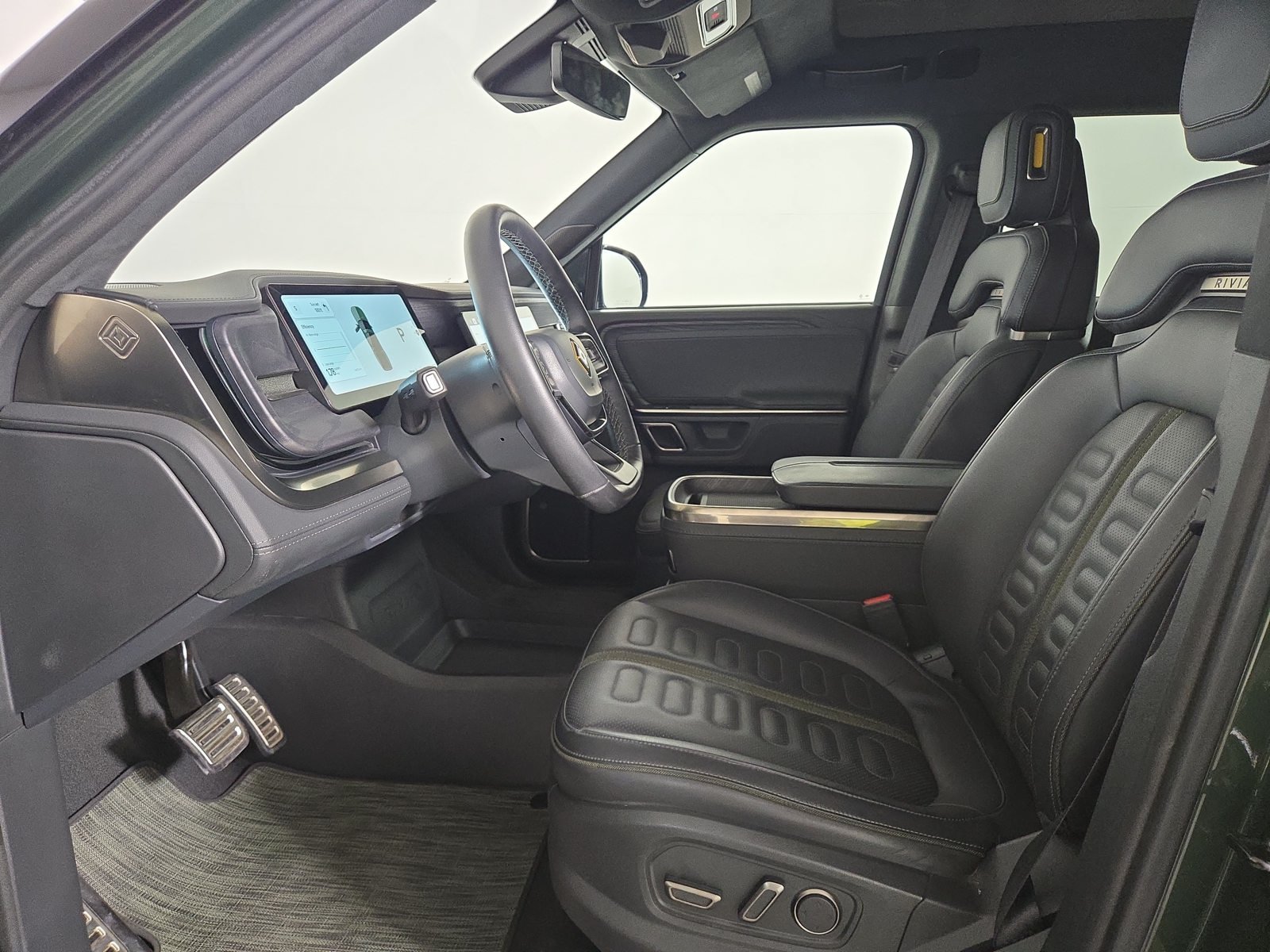 Used 2024 Rivian R1T Adventure Dual AWD/4WD image 20