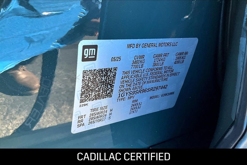 Used 2025 Cadillac Escalade ESV V w/ LPO, ONYX Package image 32