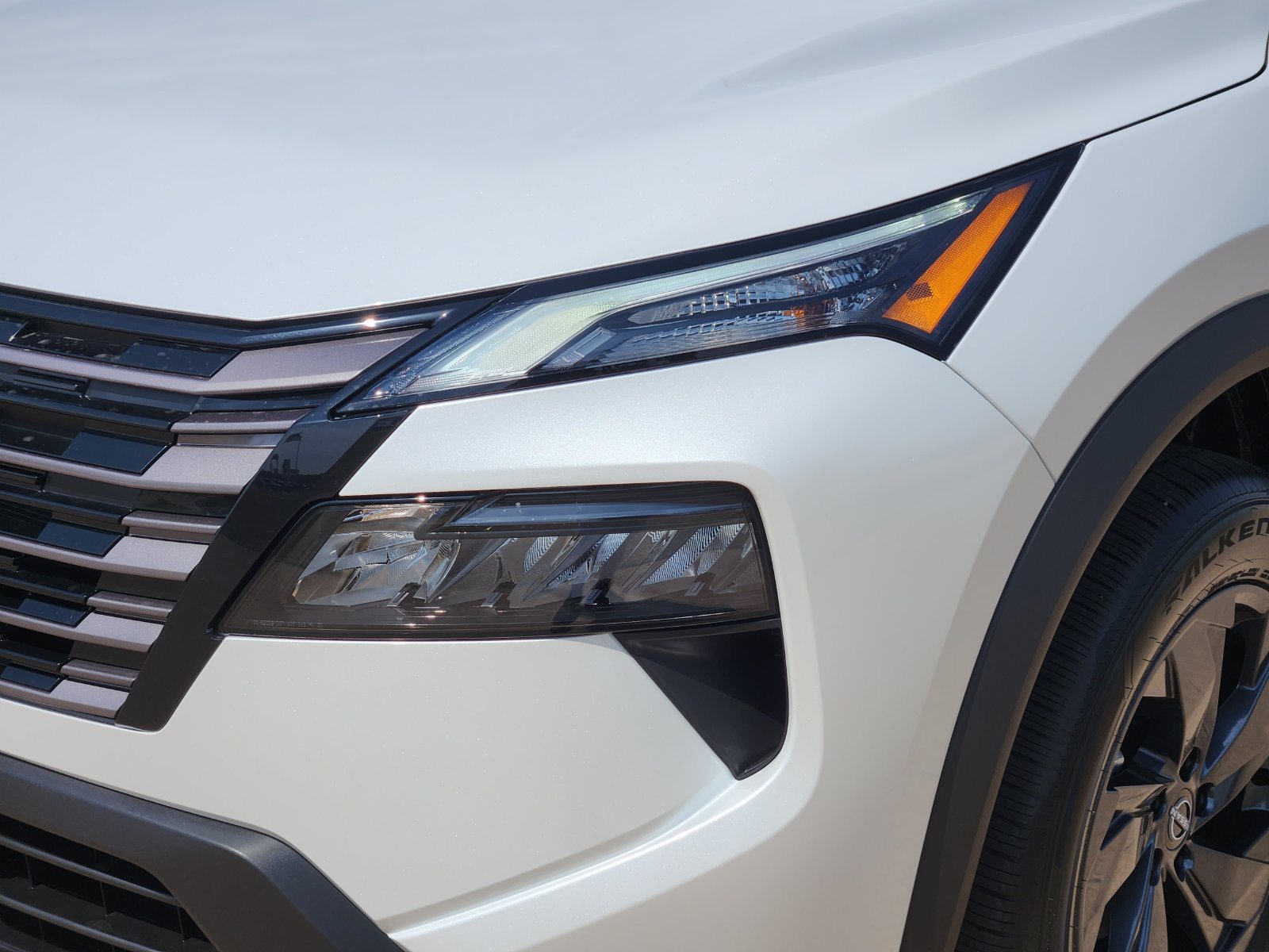 New 2026 Nissan Rogue SV FWD image 9