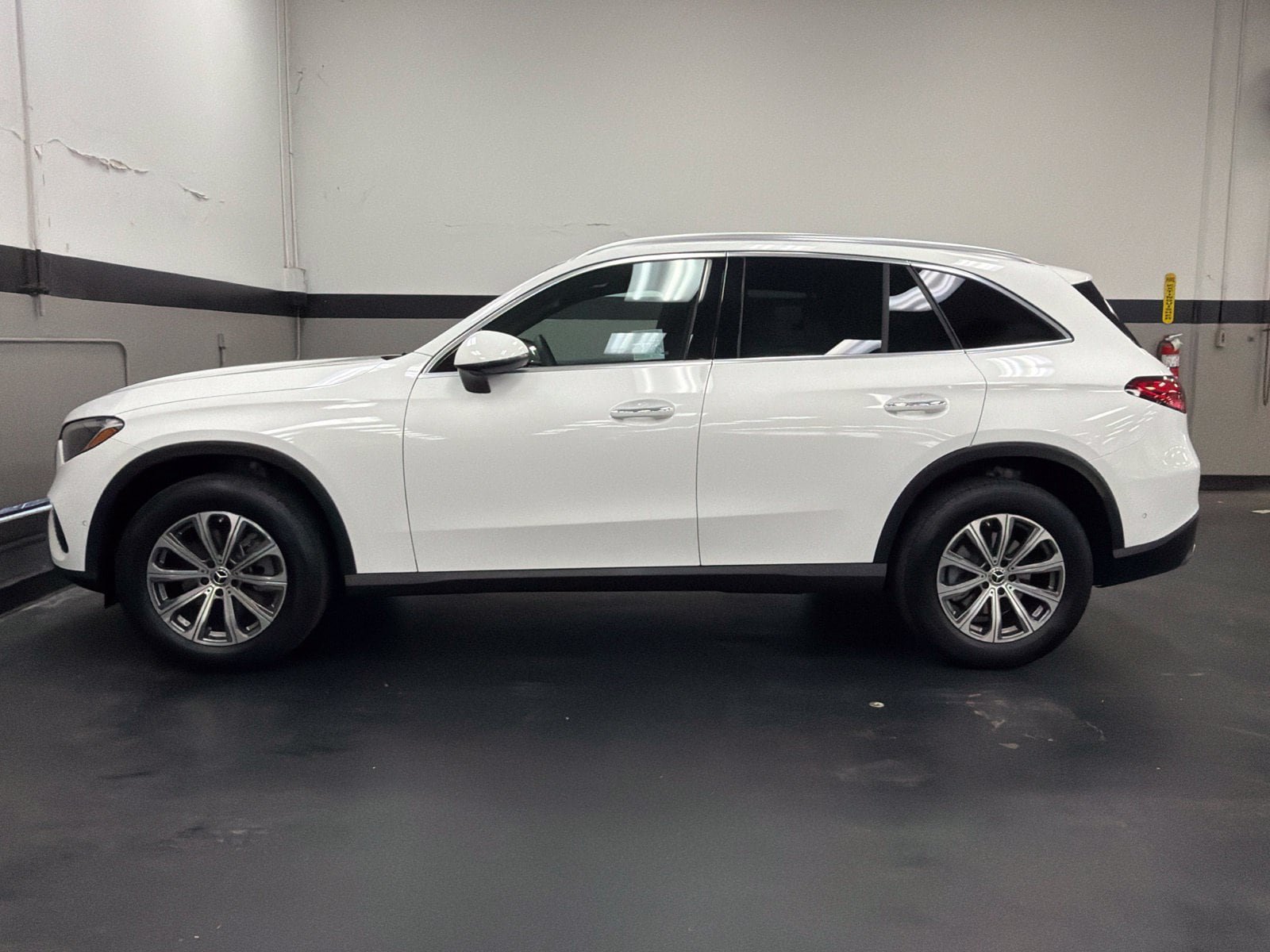 Certified 2026 Mercedes-Benz GLC 300 image 8