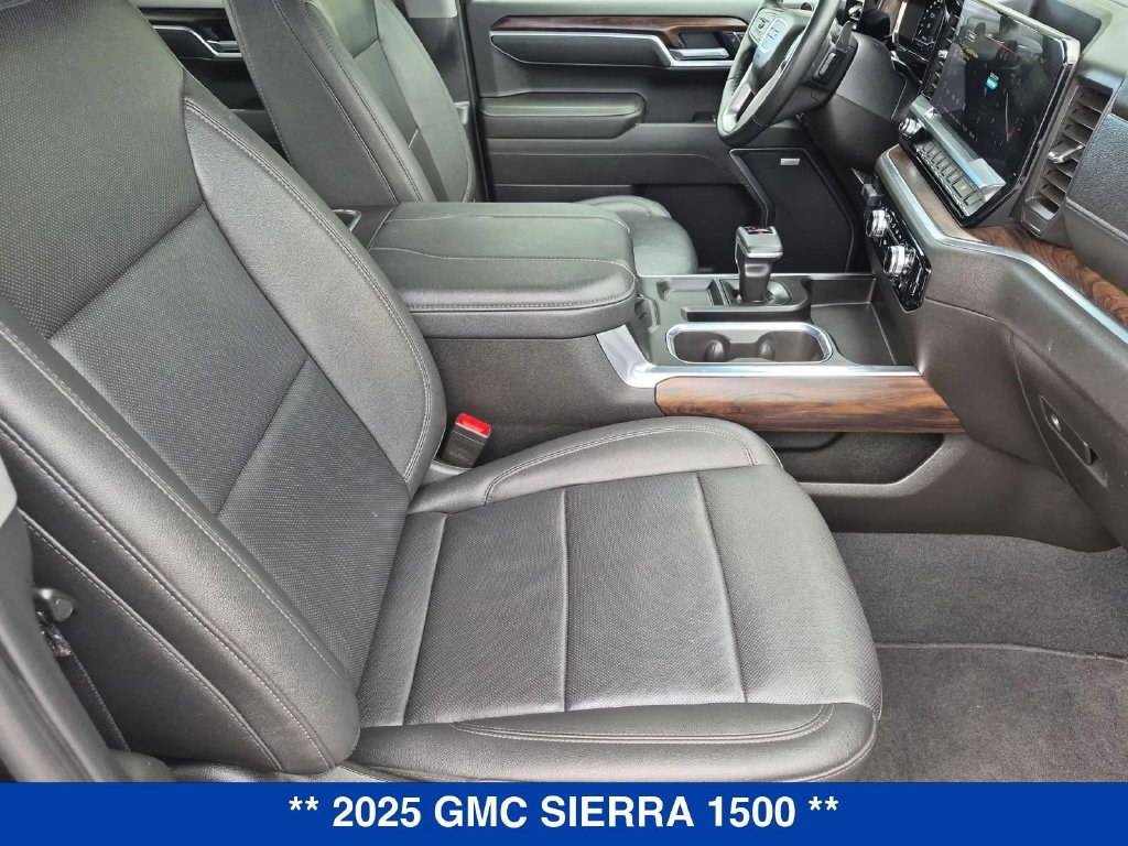 Used 2025 GMC Sierra 1500 SLT AWD/4WD image 38
