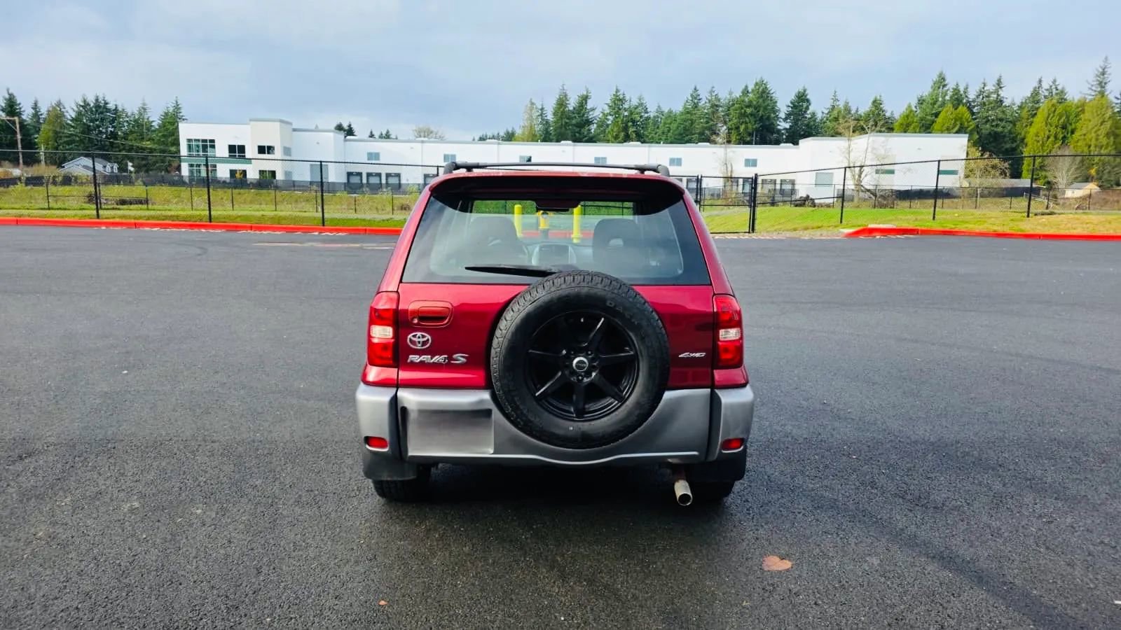 Used 2004 Toyota RAV4 4WD image 4