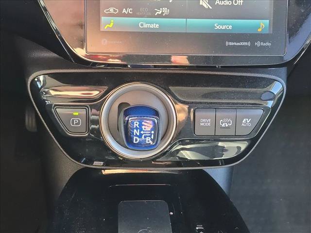 Used 2021 Toyota Prius Prime XLE FWD image 7