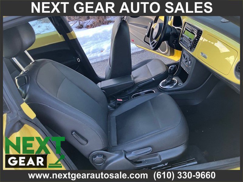 Used 2013 Volkswagen Beetle 2.5 image 9