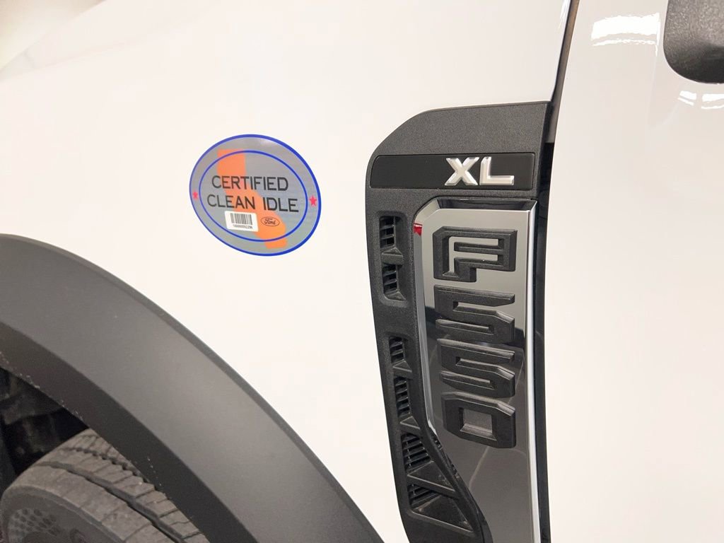 New 2026 Ford F550 4x4 Regular Cab Super Duty image 31