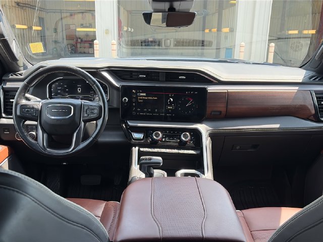 Used 2023 GMC Sierra 1500 Denali Ultimate AWD/4WD image 12