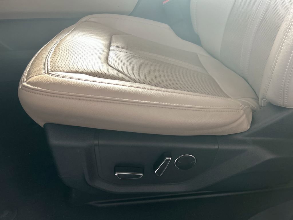 Used 2024 Ford Expedition Max Limited image 14