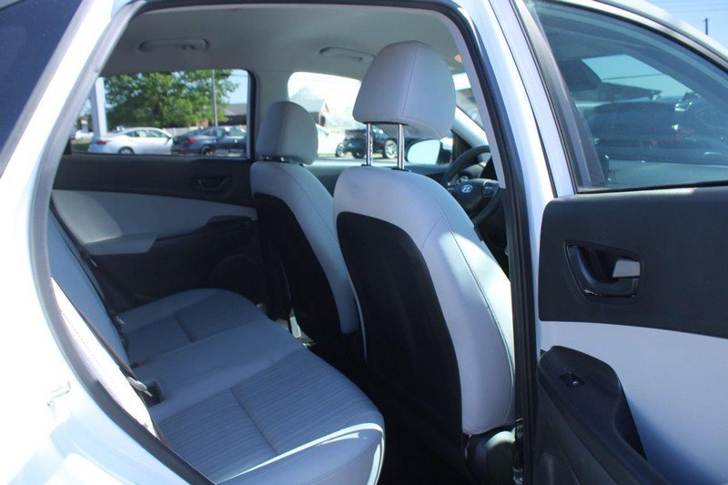 Used 2023 Hyundai Kona SEL AWD/4WD image 12