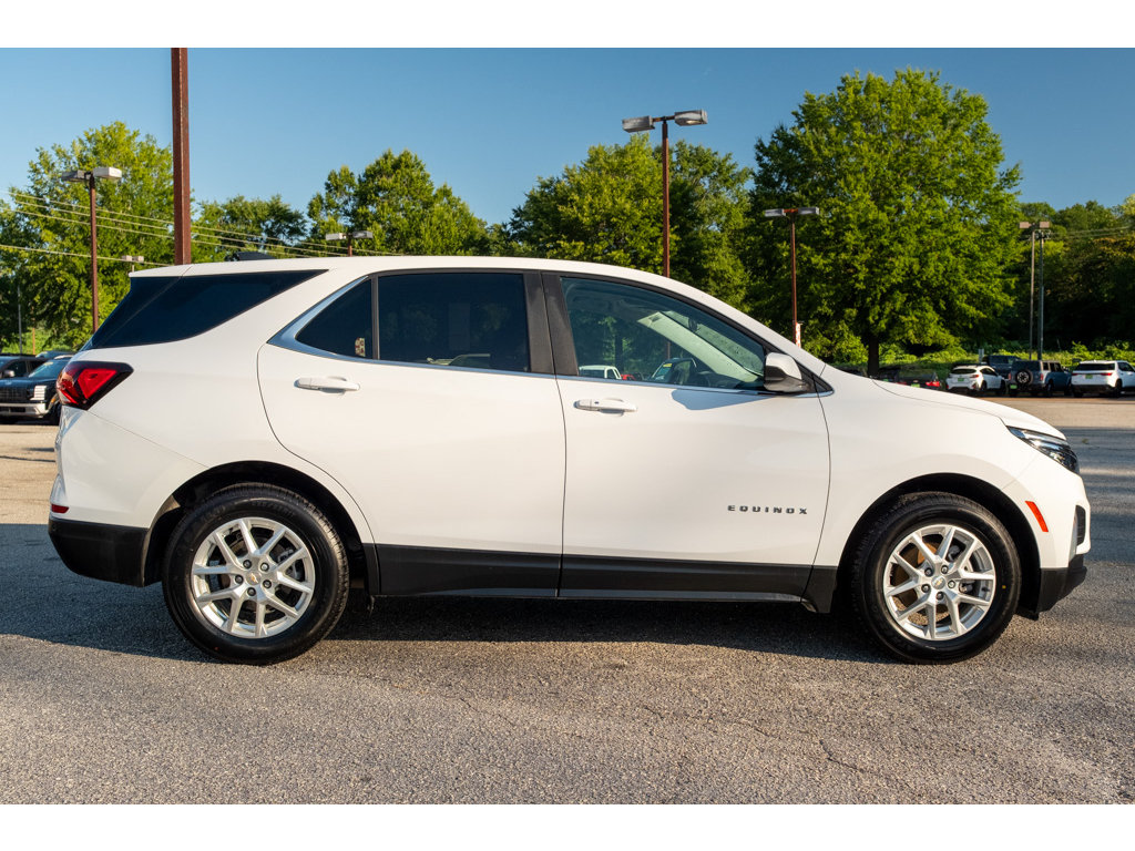 Used 2023 Chevrolet Equinox LT FWD image 9