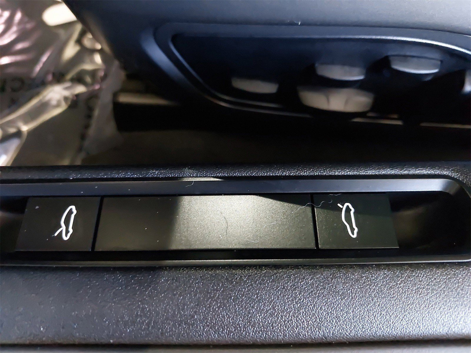 Used 2024 Porsche 911 Carrera 4 GTS image 36