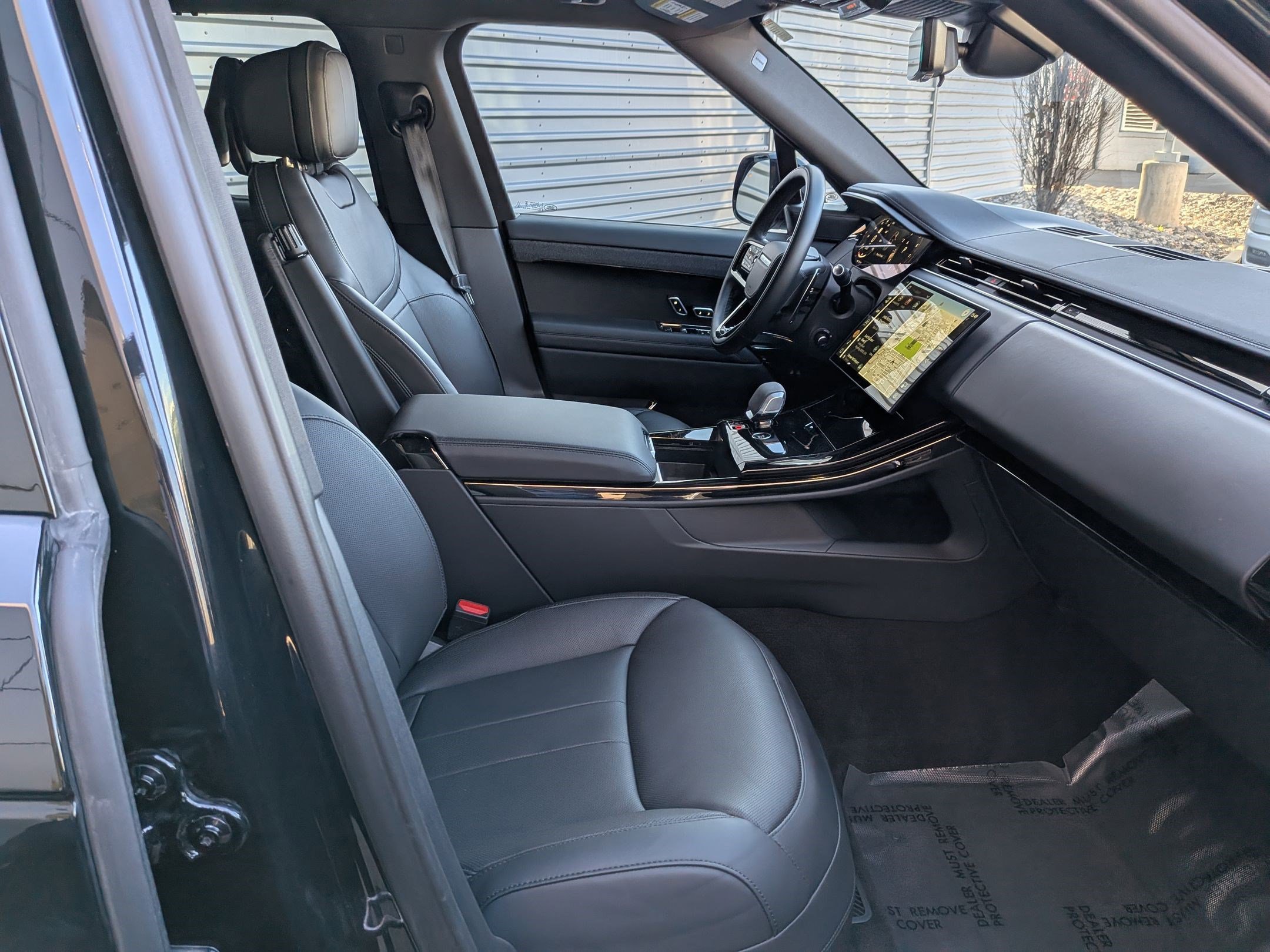 Used 2025 Land Rover Range Rover Sport Dynamic SE image 32