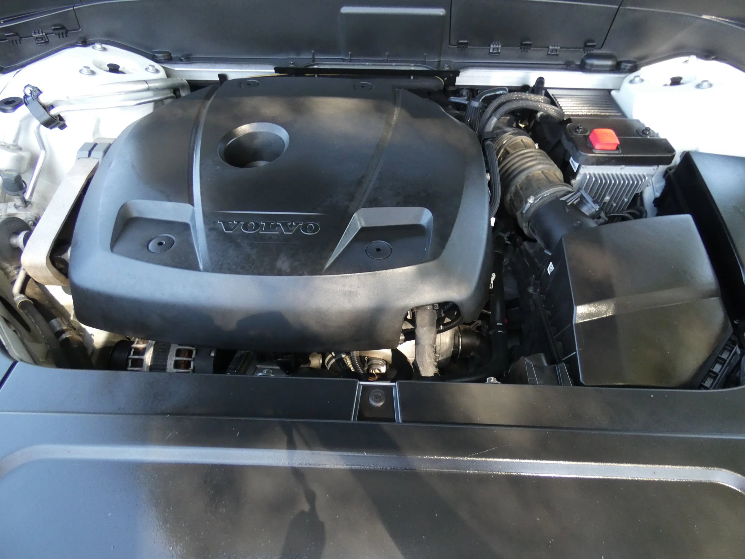 Used 2020 Volvo XC90 T6 Momentum image 81