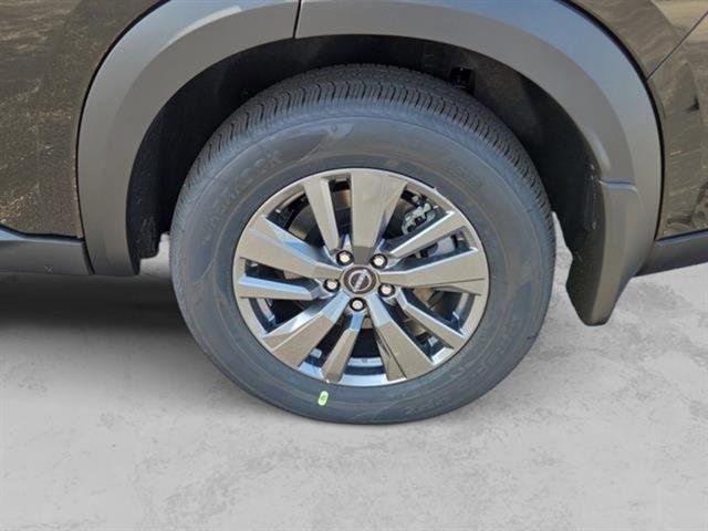 New 2025 Nissan Pathfinder S image 4