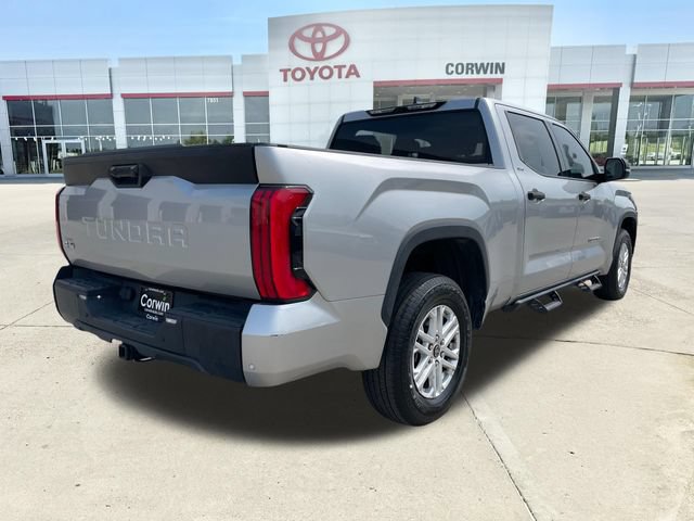 Used 2022 Toyota Tundra SR5 w/ SR5 Convenience Package AWD/4WD image 5