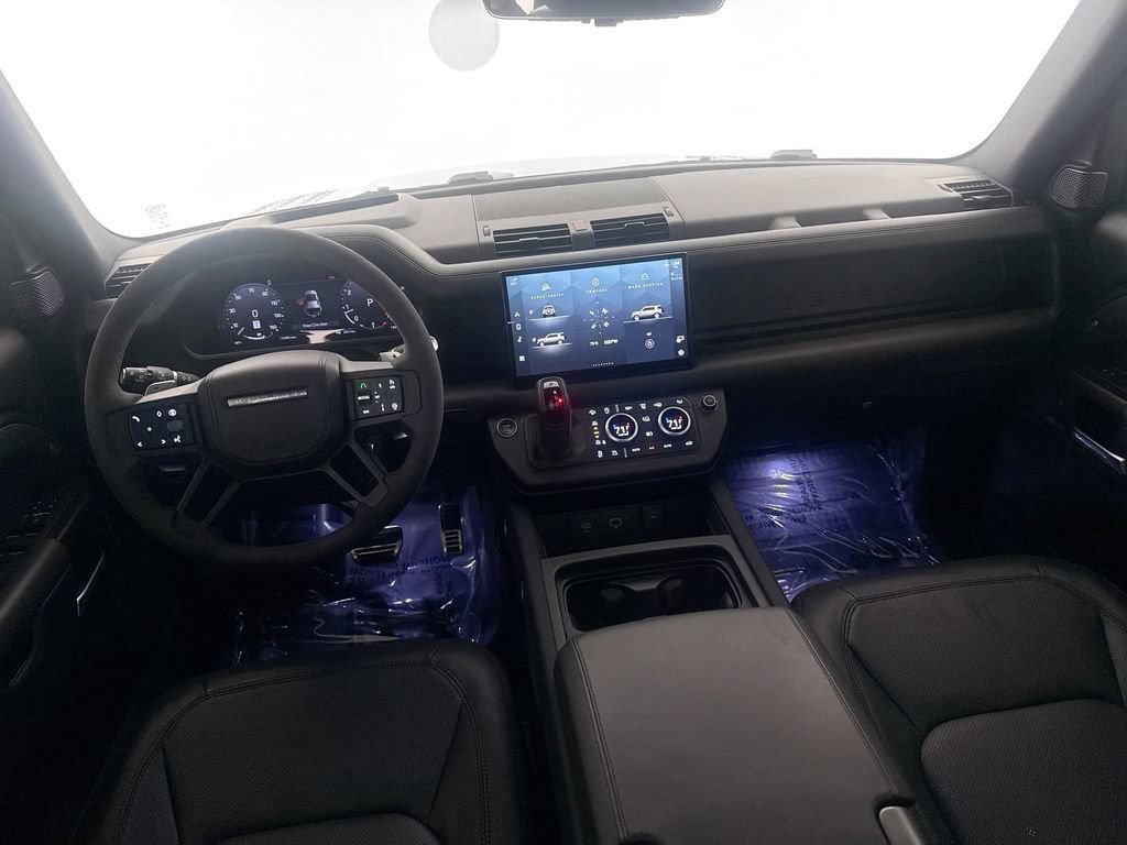 Certified 2024 Land Rover Defender 110 V8 AWD/4WD image 21