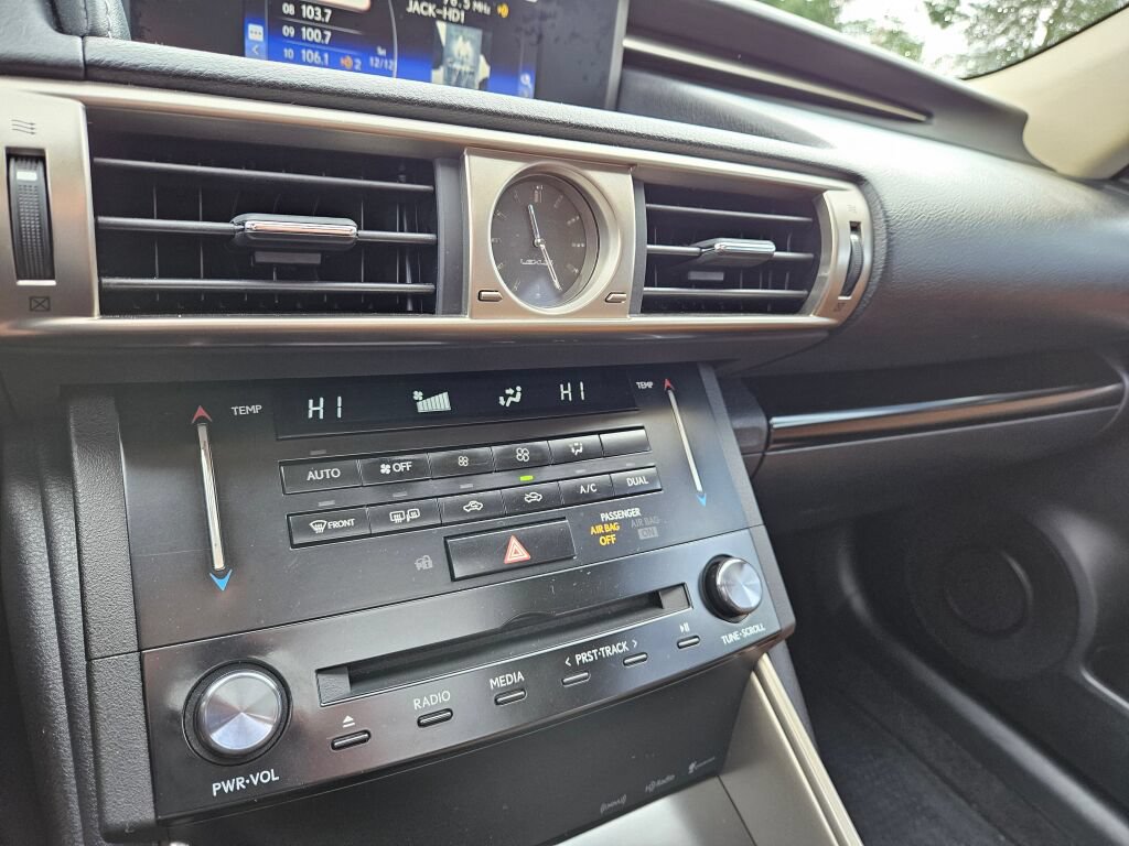 Used 2014 Lexus IS 250 RWD image 23