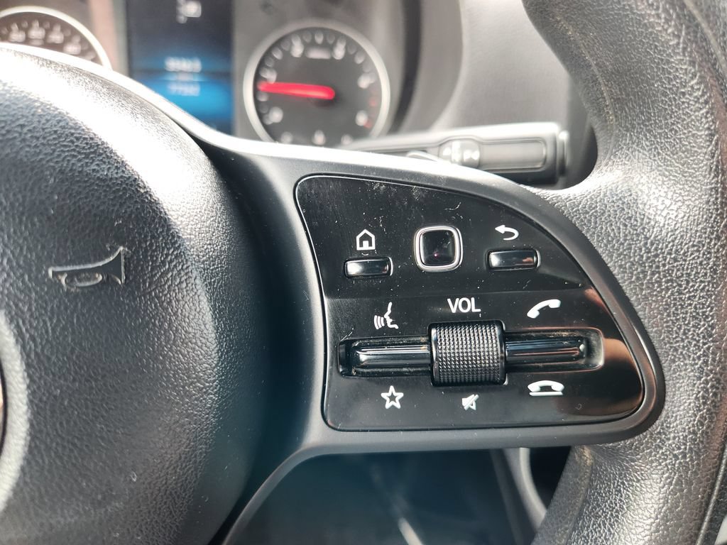 Used 2022 Mercedes-Benz Sprinter 2500 image 32
