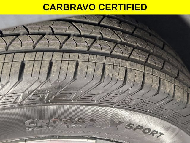 Certified 2021 GMC Acadia SLE w/ Driver Convenience Package FWD image 9