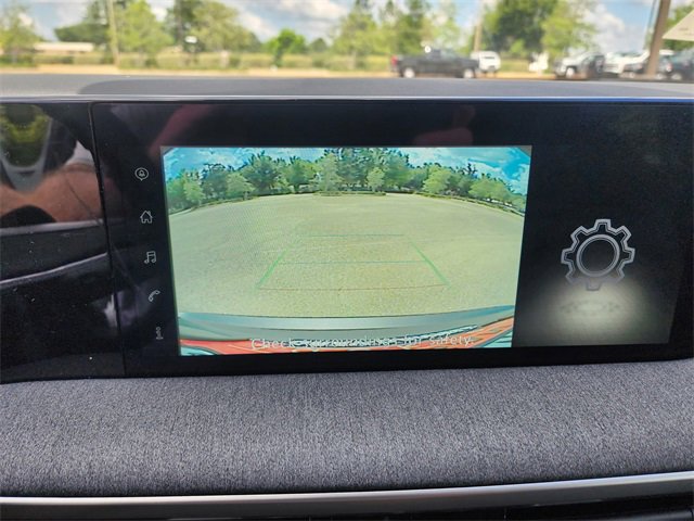 New 2025 Nissan Kicks SV image 4