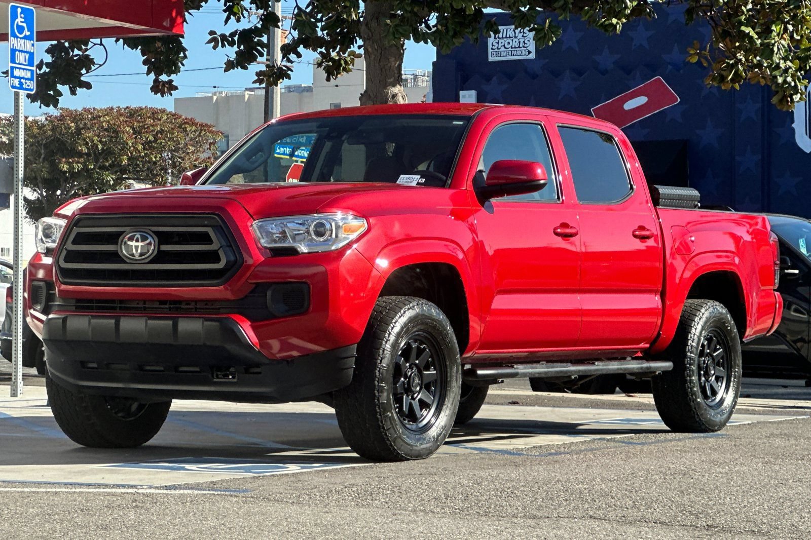 Used 2023 Toyota Tacoma SR AWD/4WD image 8