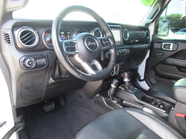Used 2019 Jeep Wrangler Unlimited Sahara AWD/4WD image 18