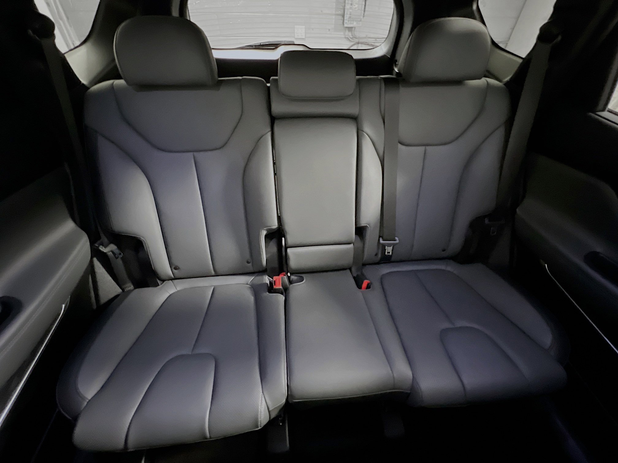 Used 2023 Hyundai Santa Fe SEL w/ Premium Package image 31