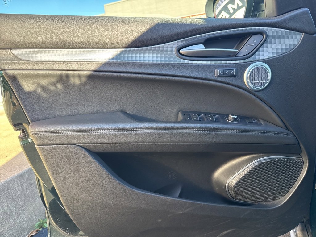 Used 2019 Alfa Romeo Stelvio Sport w/ Quick Order Package 22J Sport image 21