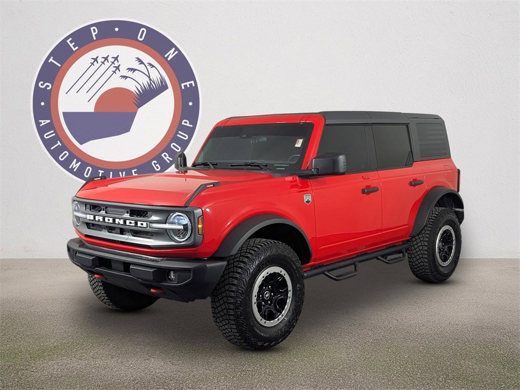 Used 2023 Ford Bronco Big Bend w/ Sasquatch Package video 2
