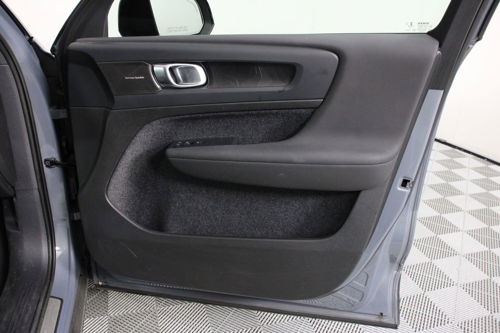 Used 2023 Volvo XC40 Recharge Ultimate AWD/4WD image 21