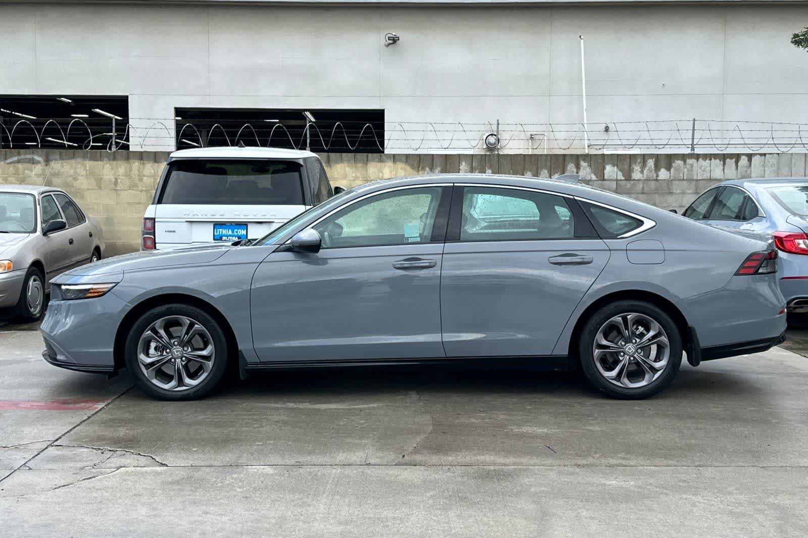 Used 2023 Honda Accord EX-L image 6