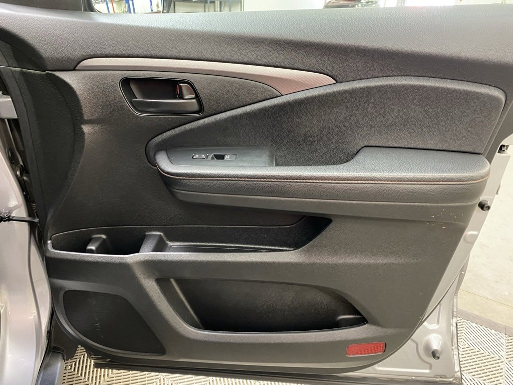Used 2022 Honda Pilot TrailSport image 23