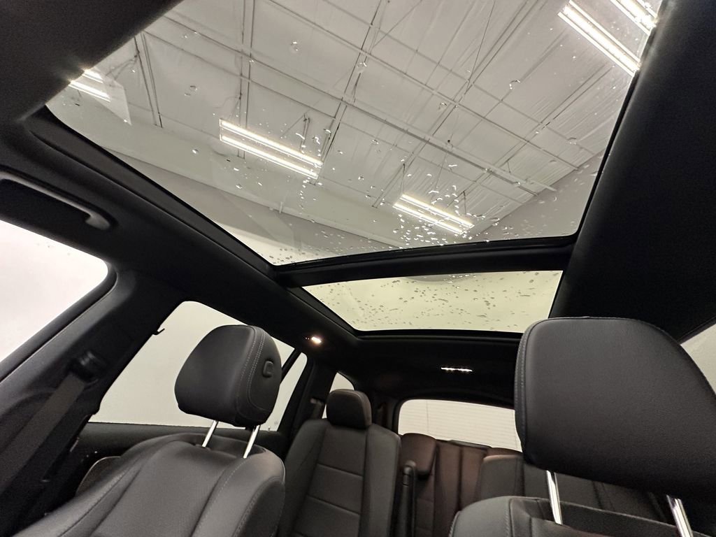 Certified 2025 Mercedes-Benz GLS 450 4MATIC image 36