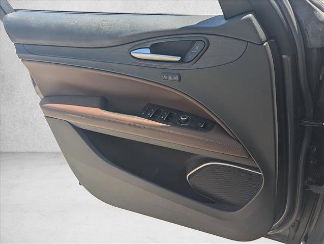 Used 2019 Alfa Romeo Stelvio RWD image 9