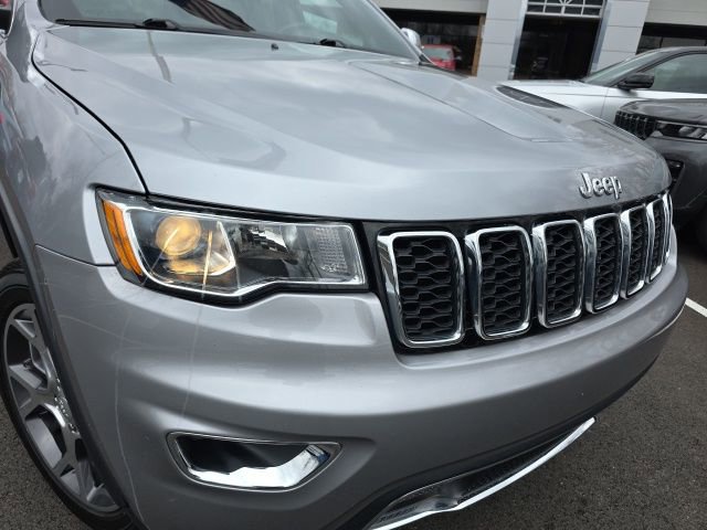 Used 2020 Jeep Grand Cherokee Limited w/ Luxury Group II image 28