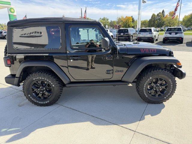 Used 2022 Jeep Wrangler Sport AWD/4WD image 10
