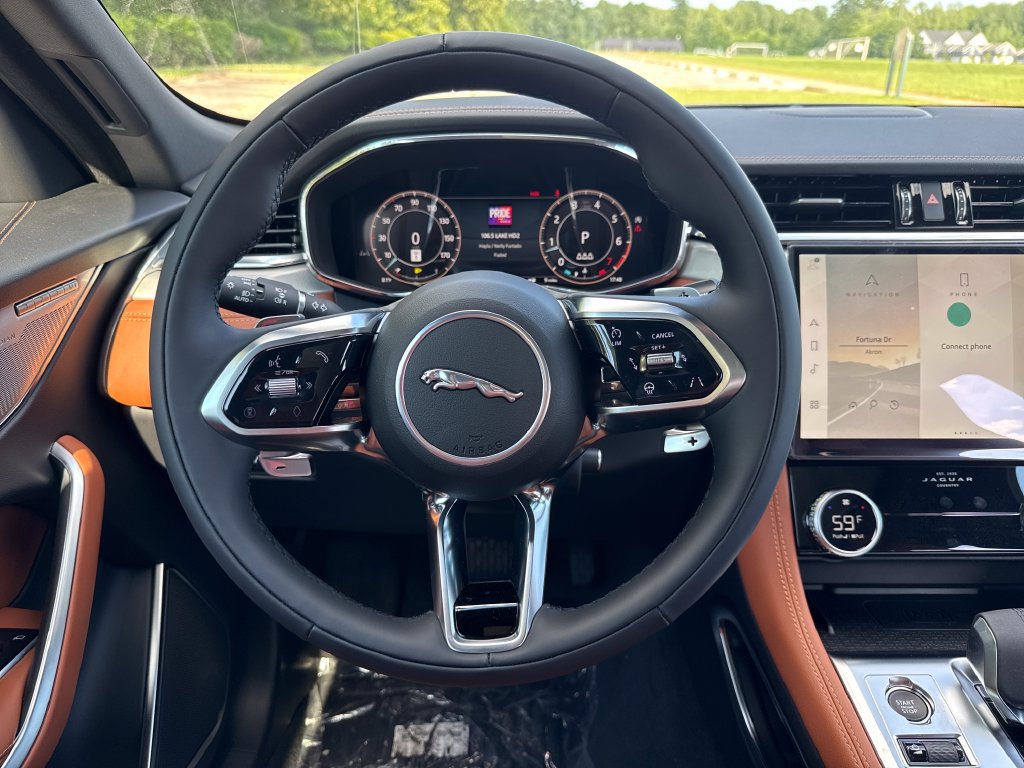 New 2026 Jaguar F-PACE R-Dynamic S AWD/4WD image 19
