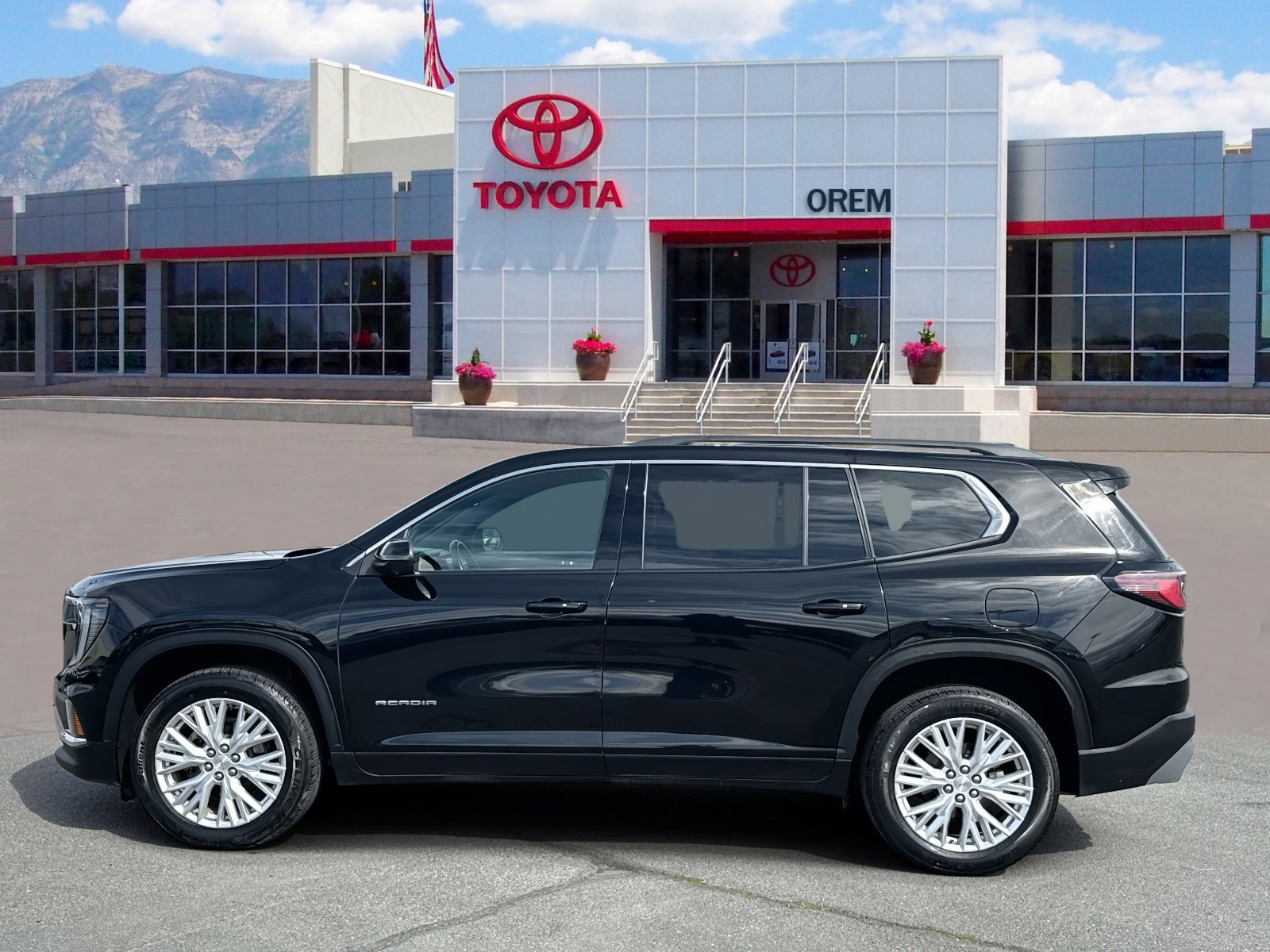 Used 2024 GMC Acadia Elevation image 5