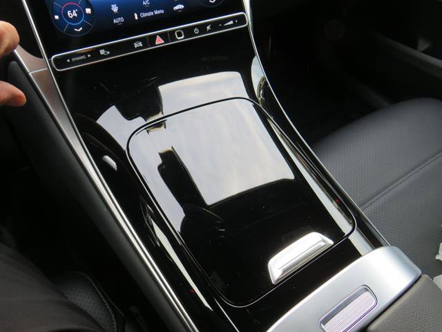 Used 2025 Mercedes-Benz GLC 300 4MATIC image 18