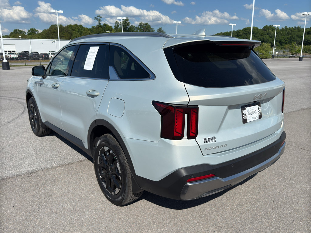 Used 2026 Kia Sorento S AWD/4WD image 3