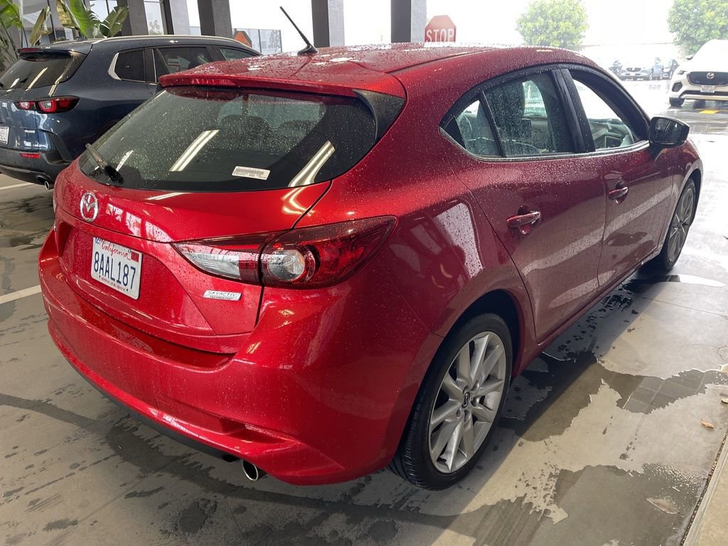 Used 2017 MAZDA MAZDA3 Touring image 4