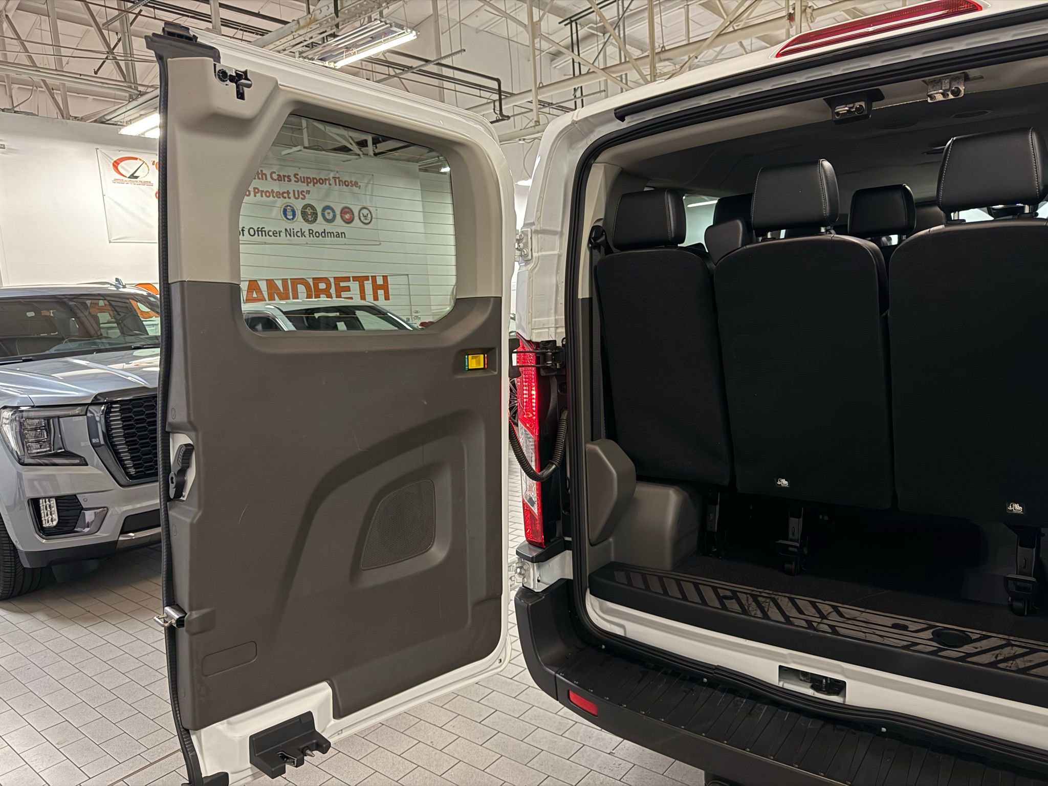 Used 2024 Ford Transit 350 XL image 42